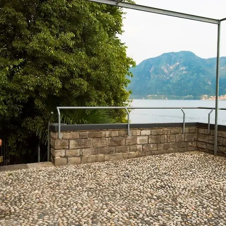 Villa Hintown Caterina On The Lake - Parking Sala Comacina