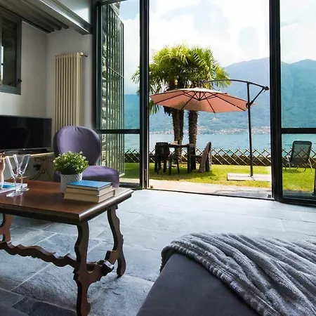 Villa Hintown Caterina On The Lake - Parking Sala Comacina